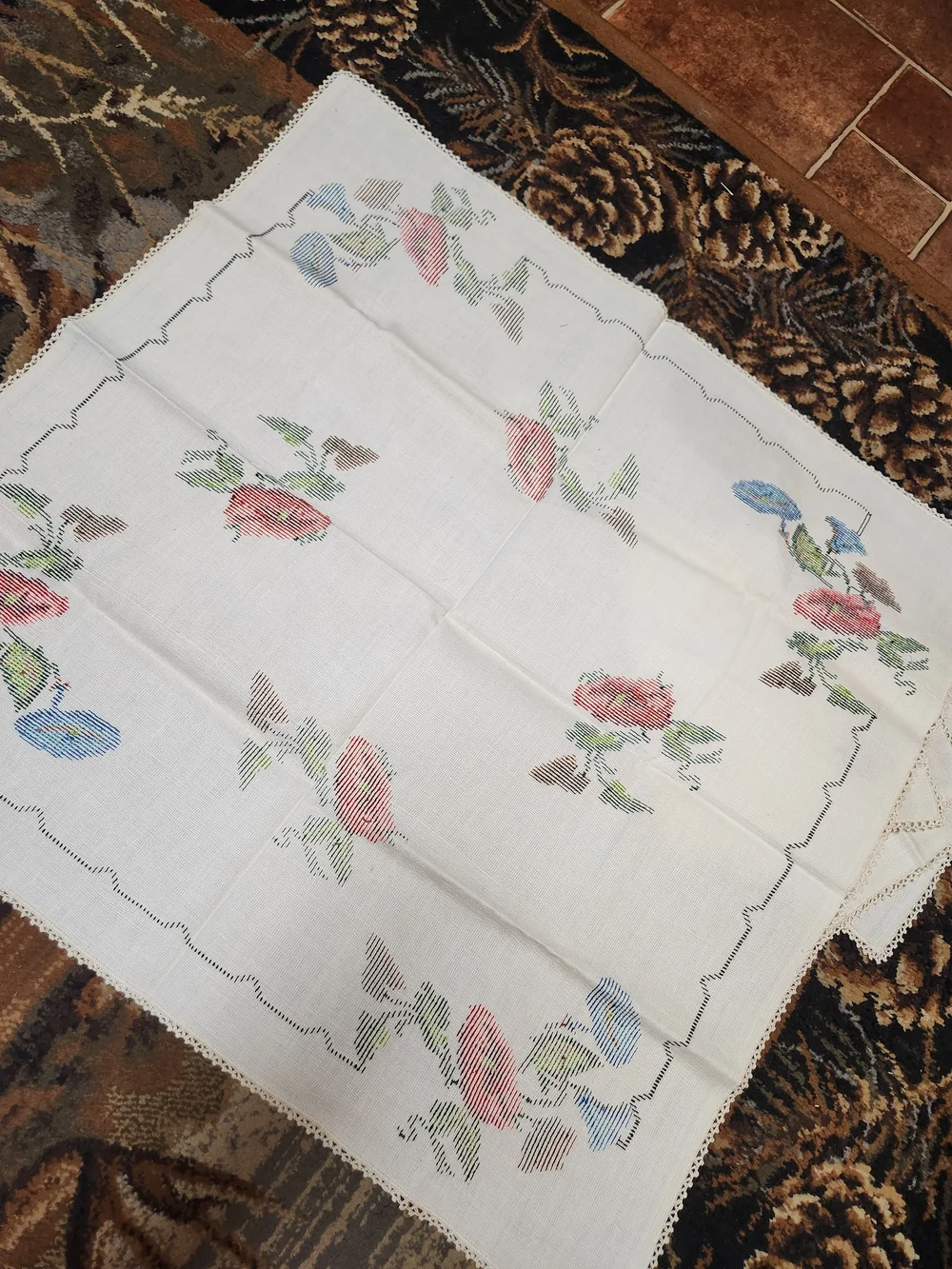 Table Runner Matchin  Napkin Set